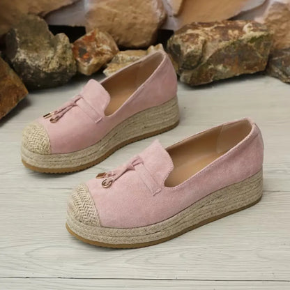 Azalea: Calzado con cuña cómodo