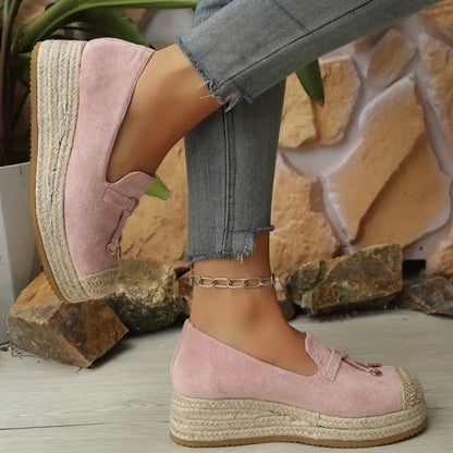 Azalea: Calzado con cuña cómodo