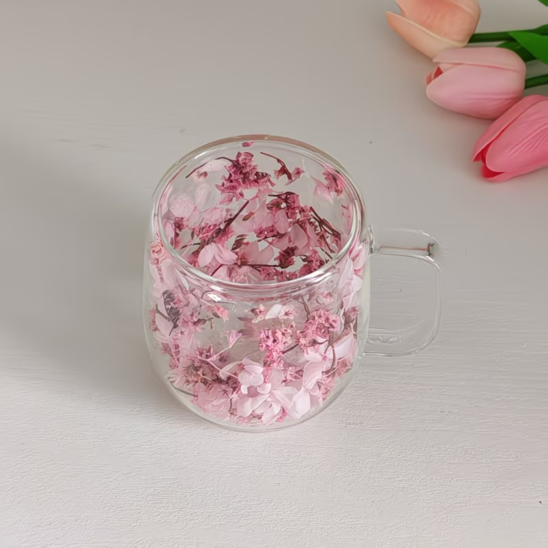 BloomGlass: Taza de Cristal Térmica con Flores Preservadas